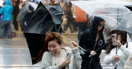Japan Typhoon Dujuan: Millions Evacuate Amid Threat